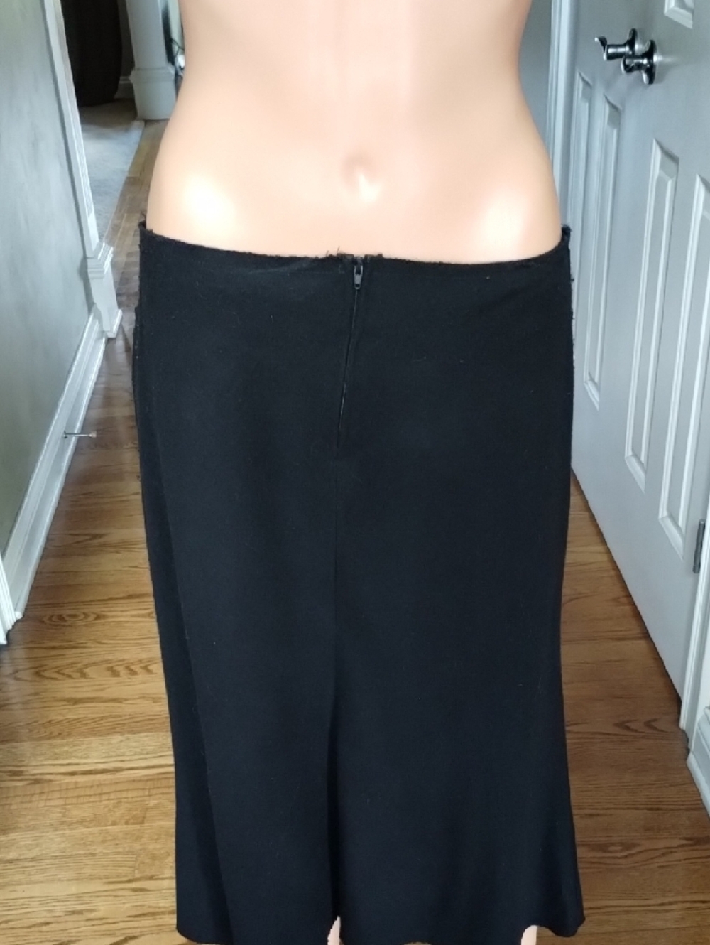 Black Women's Button-Accent Midi Skirt - Picture 3 of 8